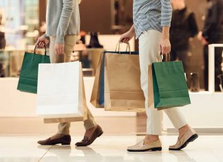 Buenas noticias para los comerciantes, ¡las ventas están mejorando! Buenas noticias para los comerciantes, ¡las ventas están mejorando!